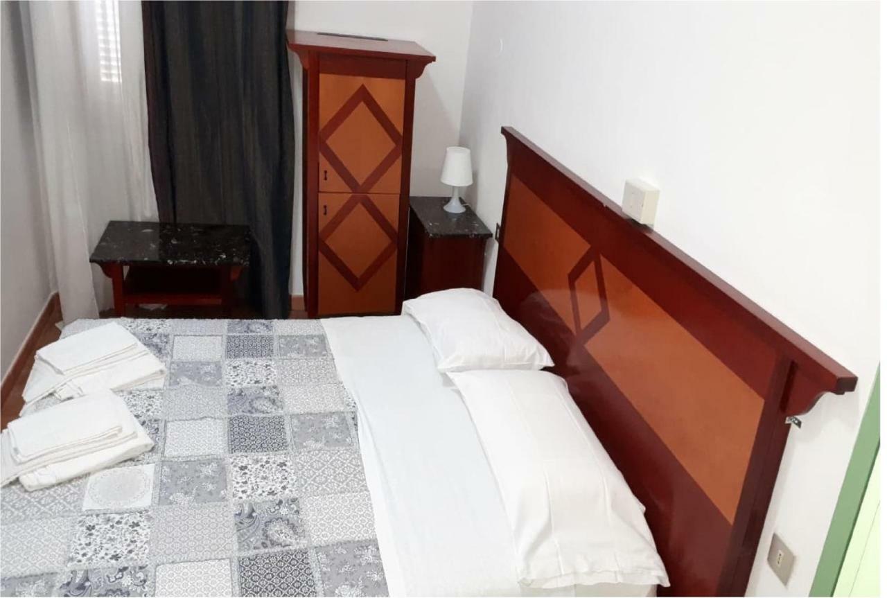 Hotel Stella Follonica Exteriör bild